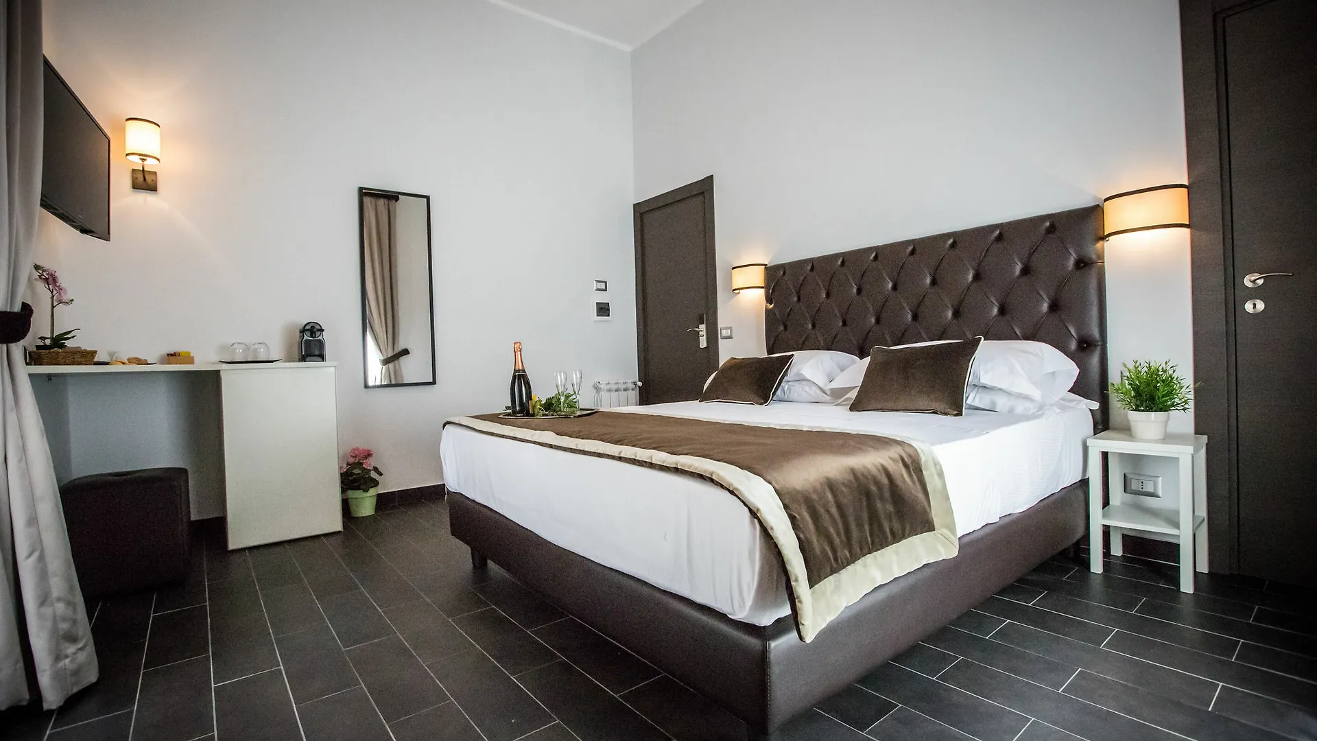 Penzion Hotel San Pietro Leisure And Luxury Řím